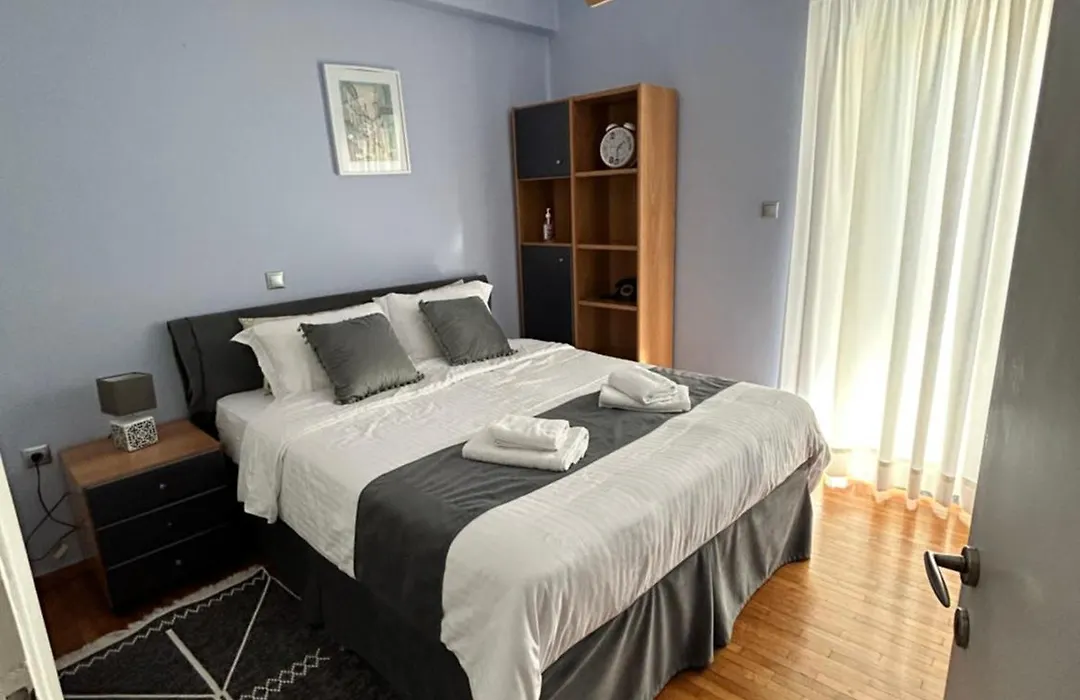 Beautiful Apartment Next To Metro Station-1